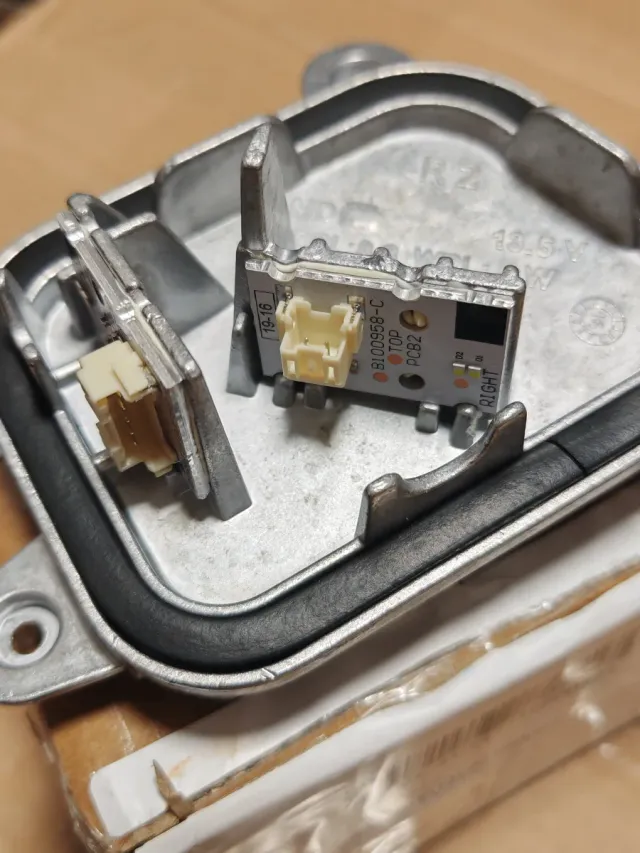 Módulo de Controlo de Luz do Dia DRL