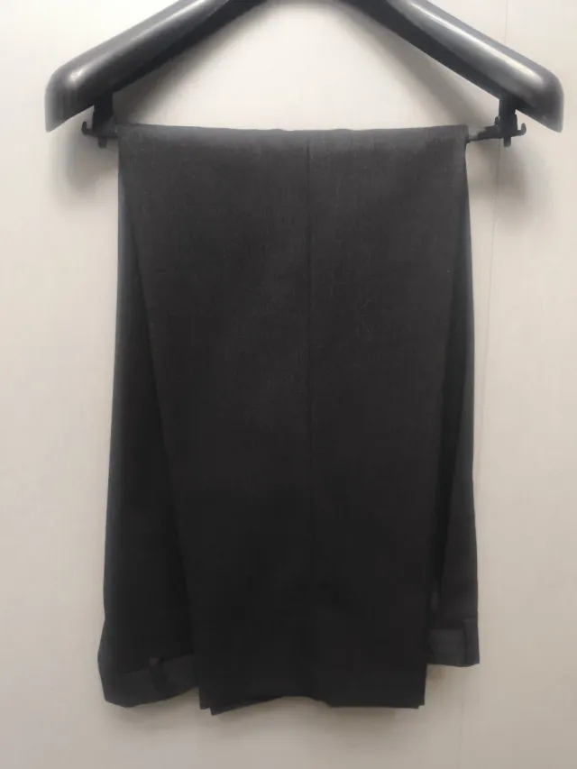 Traje gris marengo talla 56 (3 piezas)
