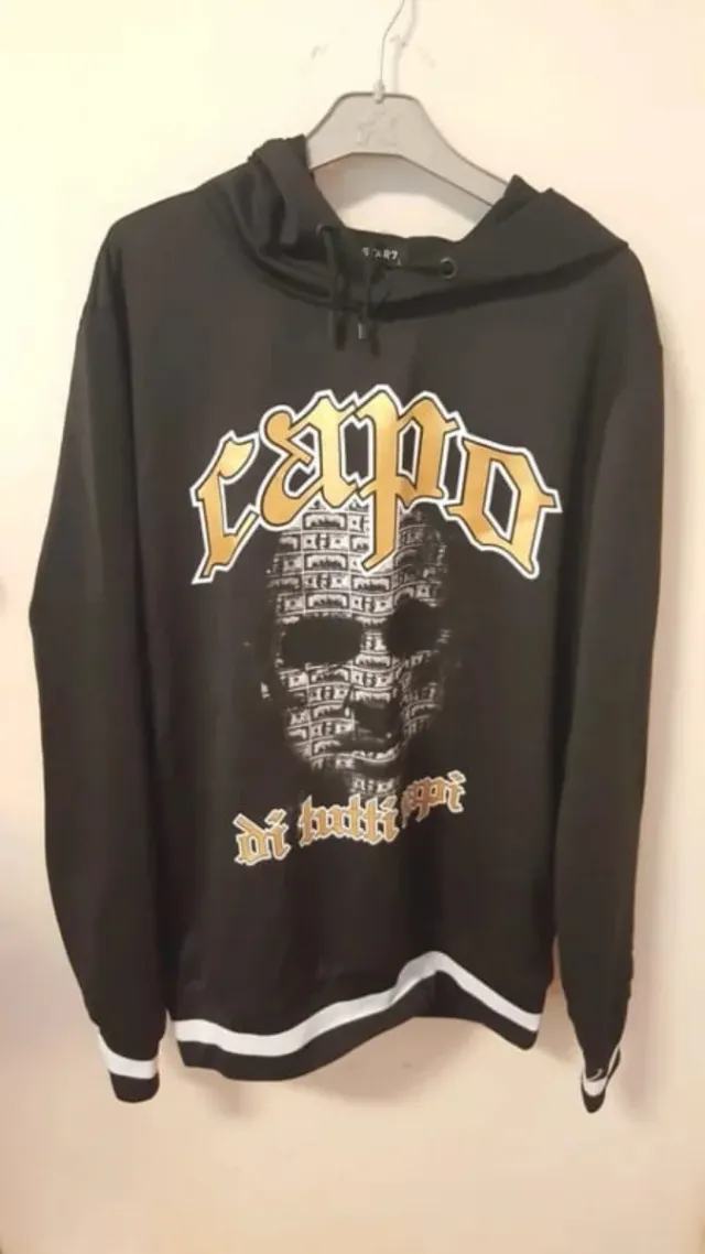 Sudadera Capo Skull Hombre Negra Dorada