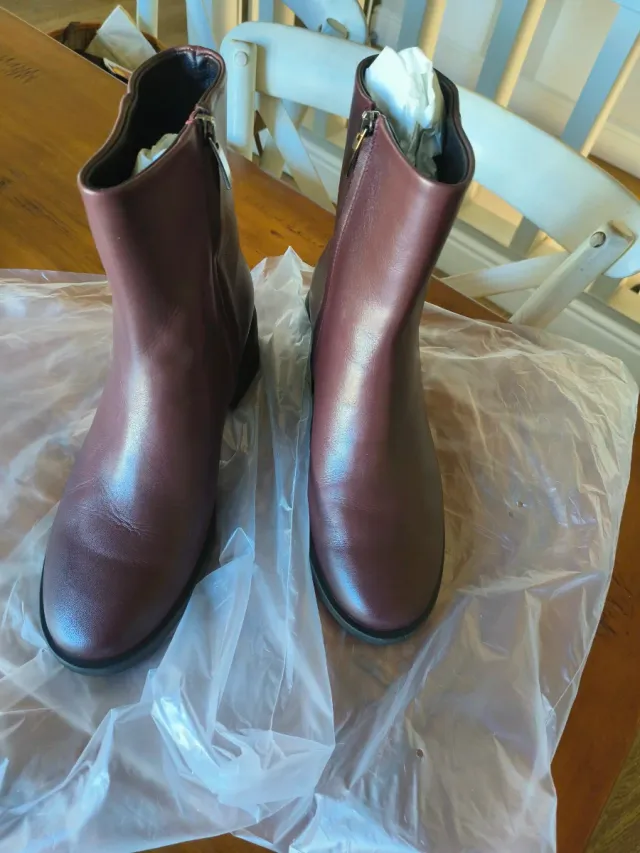 Stivaletti in pelle marrone