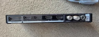 Hub Samsung Negro con Cable