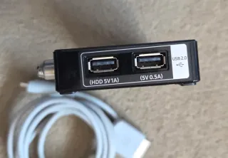Hub Samsung Negro con Cable
