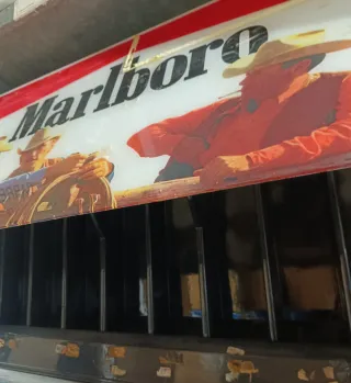 Dispensador Tabaco Manual Antiguo Marlboro