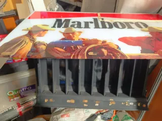 Dispensador Tabaco Manual Antiguo Marlboro