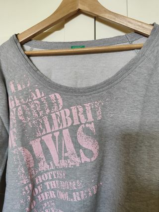 Sudadera Benetton gris mujer T.M cuello escotado.
