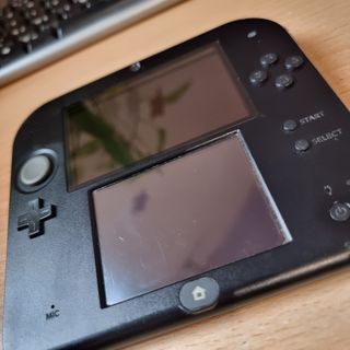 Nintendo 2DS Azul y Negra