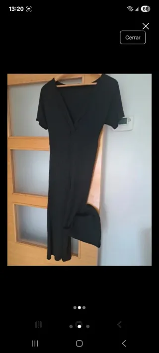 Mono negro escote en pico