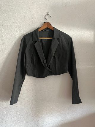 Chaqueta de traje corta gris