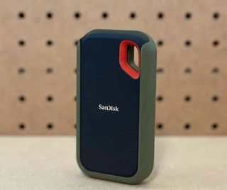 Funda para disco duro SSD Sandisk en 3D