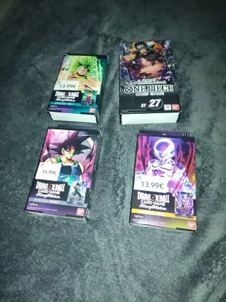 Cartas Dragon Ball y One Piece le faltan algunas C