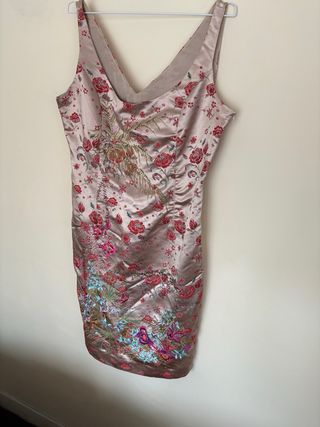 Vestido corto floral rosa y rojo