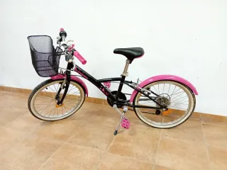 Bicicleta infantil niña negra y rosa