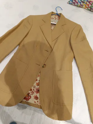 Americana Massimo Dutti Camel Talla 36