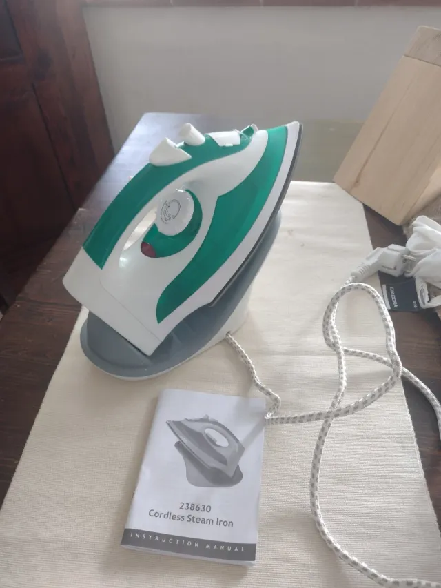 Ferro da stiro a vapore cordless