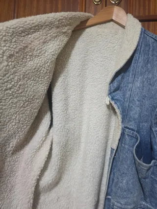 Chaqueta vaquera forrada de borrego vintage. 