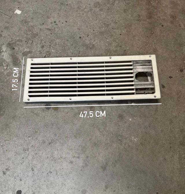 Rejilla ventilación nevera Electrolux 679 685 019