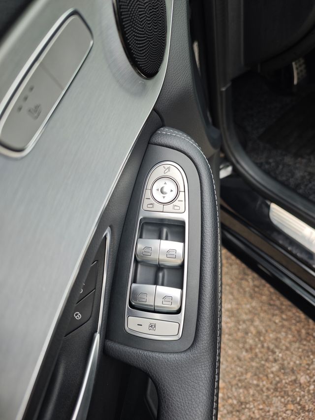 Mercedes-Benz Clase C 200d AMG Motor 2.2 136cv 