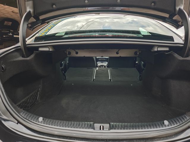 Mercedes-Benz Clase C 200d AMG Motor 2.2 136cv 