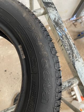 2x Nuevo 165/65 R14 79T Sava Perfecta 
