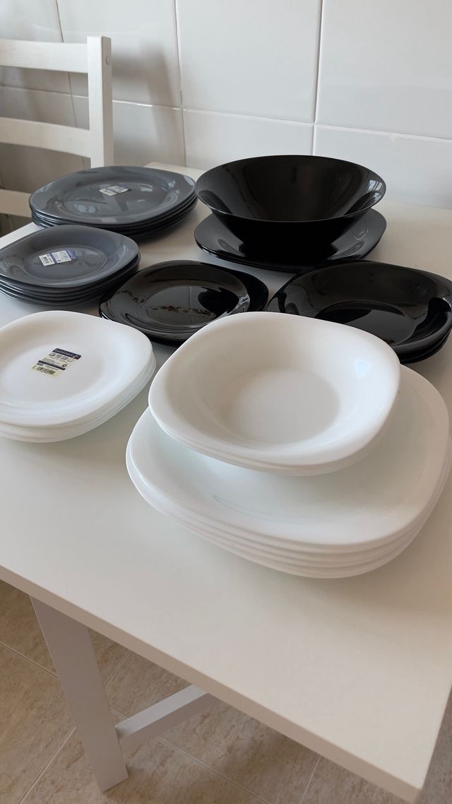 Vajilla de 37 piezas