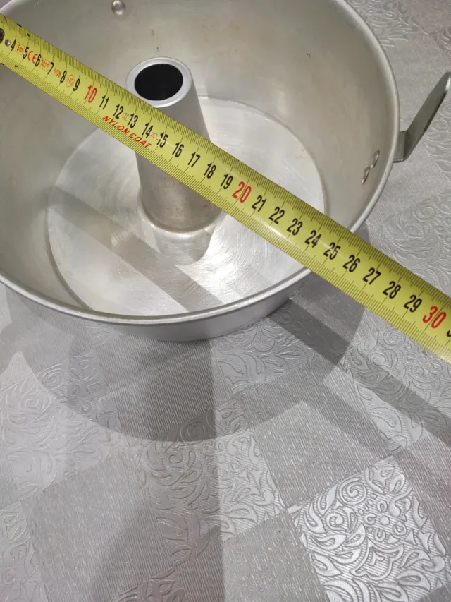 Stampo Chiffon Cake in Metallo