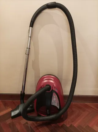 Aspirador Nilfisk Power P12 1600W