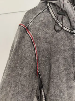 Chaqueta Boxy Diesel Gris y Rojo