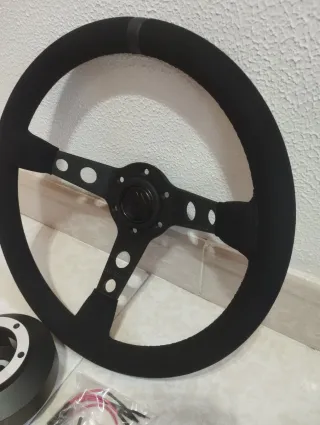 Volante semidesplazado y piña Subaru Impreza