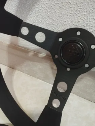 Volante semidesplazado y piña Subaru Impreza