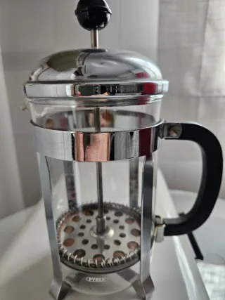 Cafetera de Prensa Pyrex.
