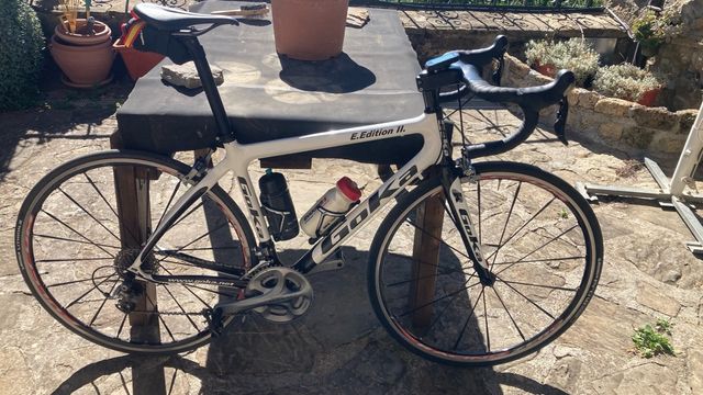 Bicicleta de carretera Goka Carbono