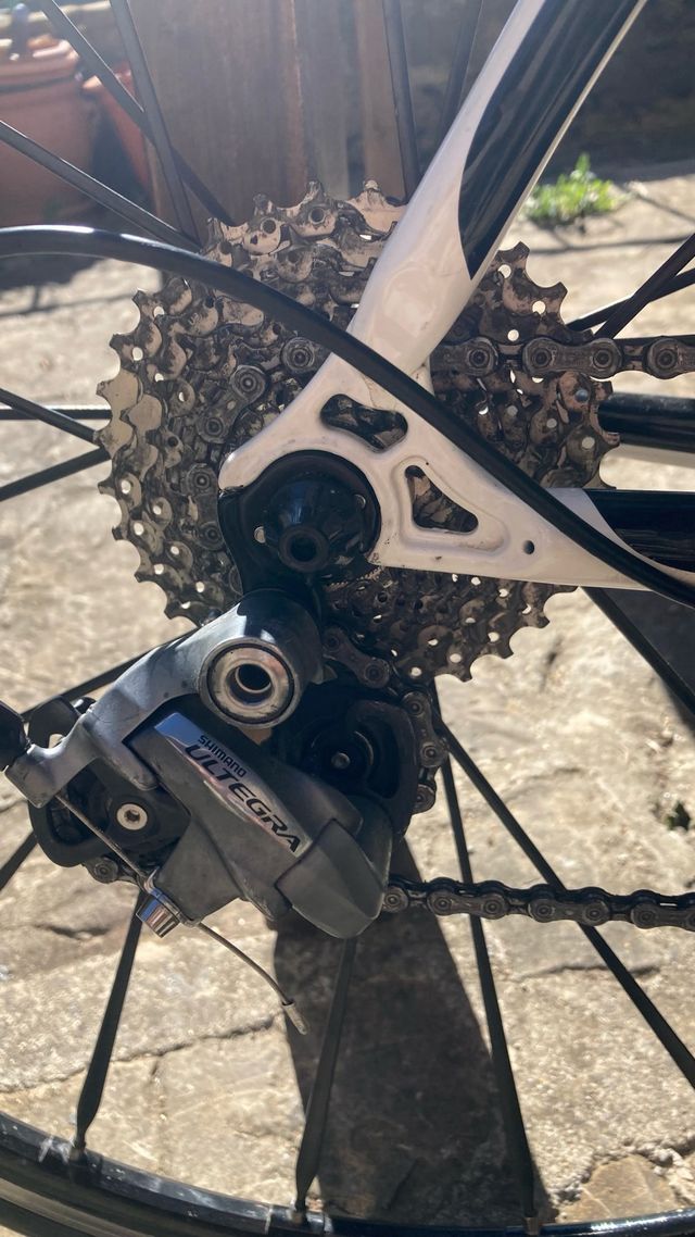 Bicicleta de carretera Goka Carbono