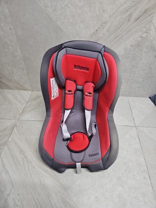 Silla coche Babyauto roja y gris