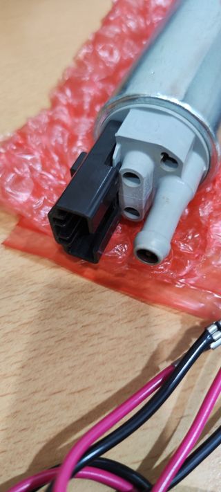 Bomba Combustible Walbro 255