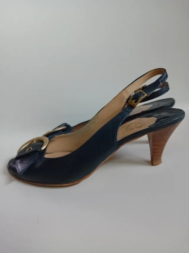 Tacones JOIN Negros Talla 37 Hebilla Dorada