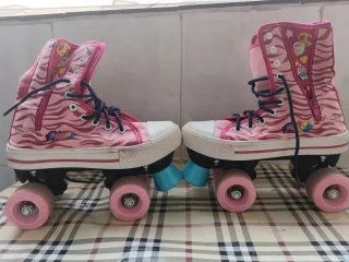 Patines de 4 ruedas para niña, talla 35