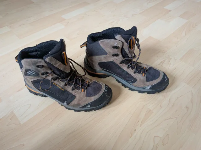 Botas de montaña hombre talla 46