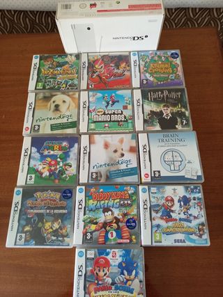 Nintendo DSi Blanca + 13 Juegos