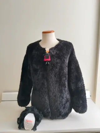Chaqueta tejida Katia Polar Negra