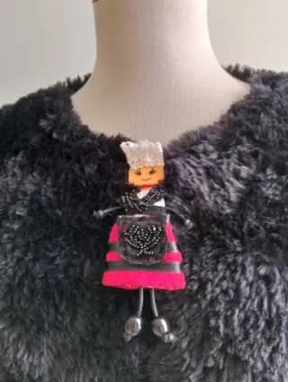 Chaqueta tejida Katia Polar Negra