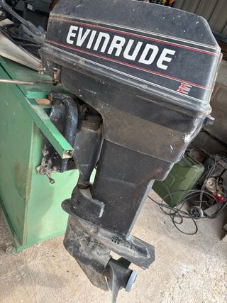 Motor fueraborda Evinrude 40cv 2T
