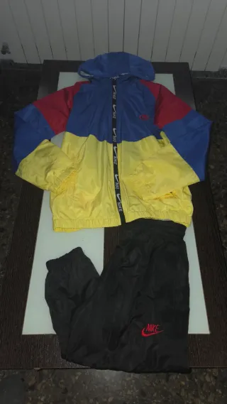 Chándal Nike niña/o Amarillo/Rojo/Azul