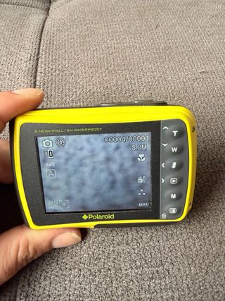 Cámara Polaroid X800 Amarilla y Negra