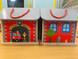 Casita de madera bomberos