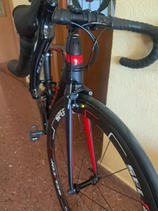 Bicicleta Trek Émonda SL5 como nueva