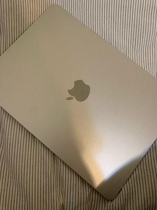 MacBook Air M2 Plata