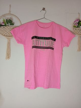 Camiseta rosa con estampado Tenth

