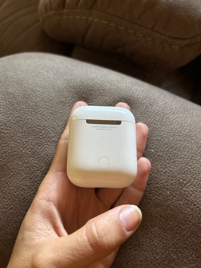 Airpods 2ª Generación y Funda Azul