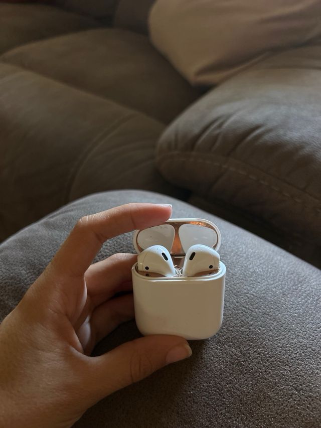 Airpods 2ª Generación y Funda Azul