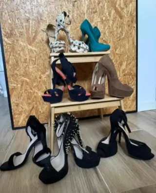 Zapatos de tacón negros y multicolor
39-40